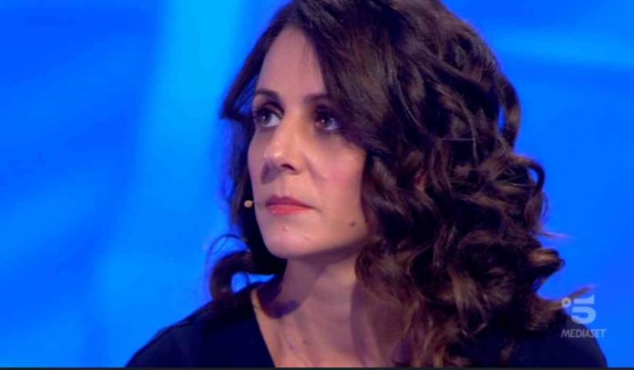 C’è posta per te 2020, la storia di tradimento con Ernesto e Licia: “Lei è entrata in casa mia come amica” | video Witty tv Licia e la storia di tradimento a C'è posta per te 2020