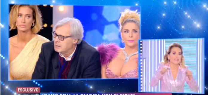 Barbara D’Urso e Vittorio Sgarbi verso la pace? Ecco il fuori onda subito dopo la lite a Live | Video Mediaset LIve Non è la d'urso furiosa lite