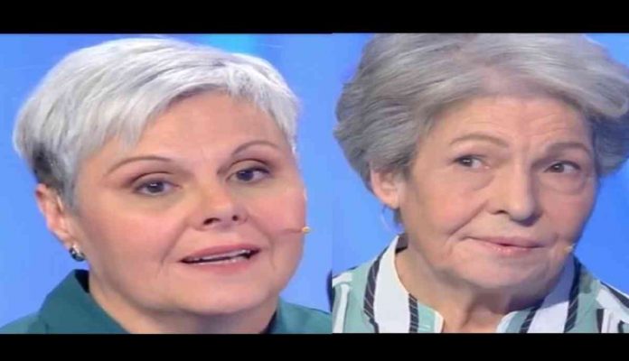 C’è posta per te 2020, madre e figlia si riabbracciano dopo tanti anni: la commovente storia di Mariagrazia e Antonia | Video Witty tv Mamma Antonia e la figlia Mariagrazia a C'è posta per te 2020