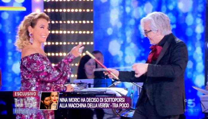 Morgan torna in tv da Barbara D’Urso, fa un appello a Bugo e intona le canzoni di Endrigo e Tenco | video Mediaset Morgan da Barbara D'Urso per la replica a Bugo dopo Sanremo