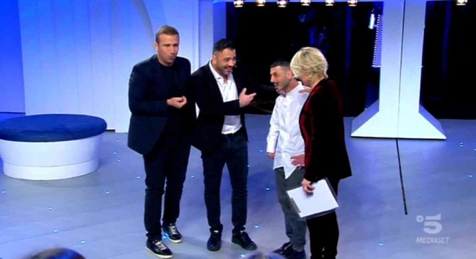 C’è posta per te 2020, Pio e Amedeo invitano Maria De Filippi per il nuovo programma di Canale 5. Lei: “Ci vengo” | Video Witty tv Pio e Amedeo e l'invito a Maria De Filippi a C'è posta per te 2020