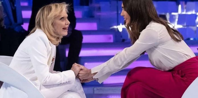 Rita Pavone a Verissimo: “Sono profondamente grata ad Amadeus” | Video Mediaset Verissimo Rita Pavone