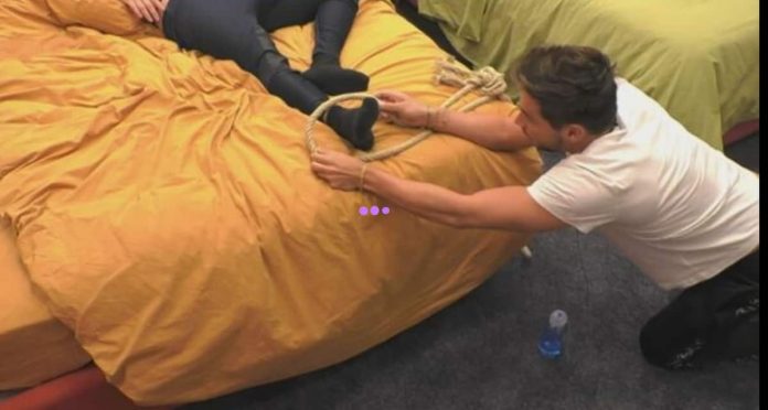 Grande Fratello Vip 2020: lo scherzo a Patrick da parte di Antonio e Denver | Video Mediaset scherzo a Patrick al GFVIP4