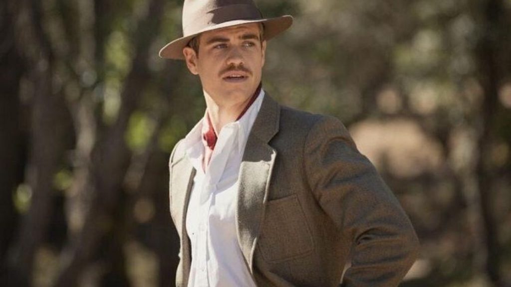 adolfo, ne il segreto