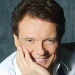 Ascolti tv 30 maggio 2026: Tutti i sogni ancora in volo, Gigi D’Alessio Stadio Maradona – Una notte a Napoli, Affari Tuoi, La Ruota della Fortuna | Dati Auditel massimo ranieri a verissimo