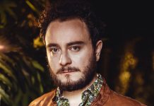 “Il cacciatore 2”, intervista esclusiva ad Alessio Praticò: “Il mio sogno impossibile? Partecipare alla serie Netflix Sex Education” Alessio Praticò attore de' "Il cacciatore 2"