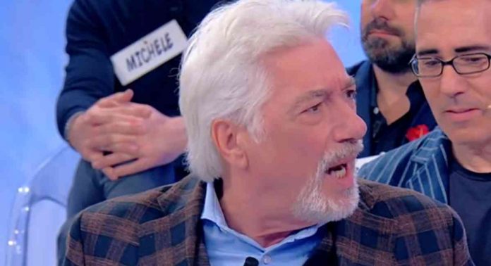 Uomini e donne, chi è il nuovo corteggiatore di Gemma? Algemiro si presenta e spiega perché il suo nome è così curioso | Video Witty tv Algemiro corteggiatore di Gemma a Uomini e donne - Trono Over