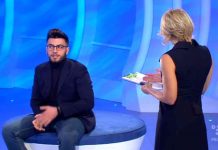 C’è posta per te 2020, la storia di una madre rifiutata dal figlio: busta chiusa tra Davide e mamma Francesca | Video Witty tv Davide chiude la busta a mamma Gianna