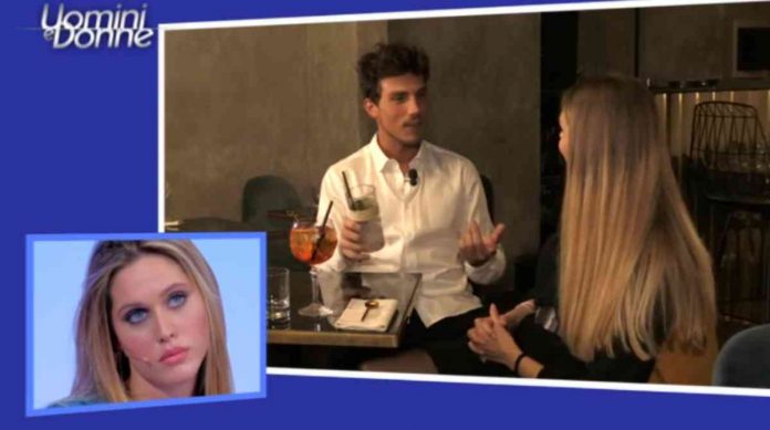Uomini e donne oggi, Daniele Dal Moro in esterna al ristorante con Angelica e Vanessa: critiche da Gianni Sperti | Video Witty tv Daniele Dal Moro in esterna al ristorante