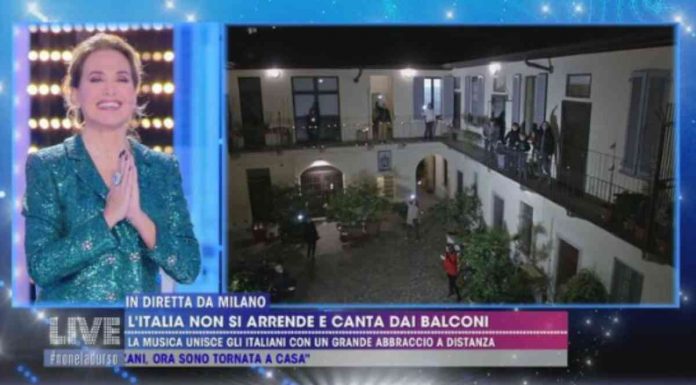 Flash mob a Milano, Roma e Palermo: le immagini in diretta a Live – Non è la D’Urso | Video Mediaset Flash mob in Italia per l'emergenza Coronavirus