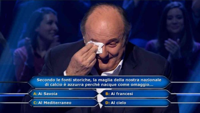 Gerry Scotti piange a Chi vuol essere milionario: il ricordo del padre commuove lo studio | Video Mediaset Gerry Scotti piange a Chi vuol essere milionario?