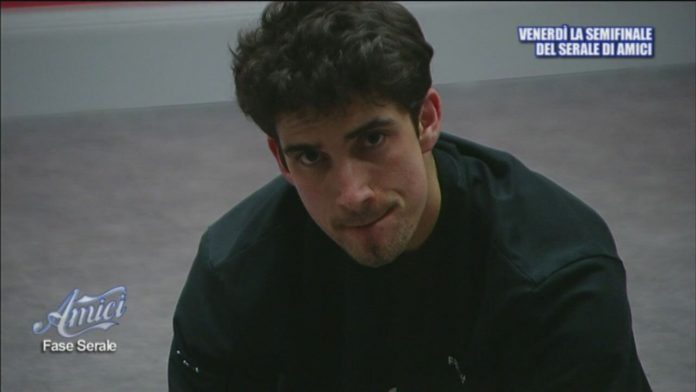 Amici 19: Javier in crisi, perchè Nicolai è tornato in casetta e i loro rapporti rimangono freddi | Video WittyTv Javier Amici 2020