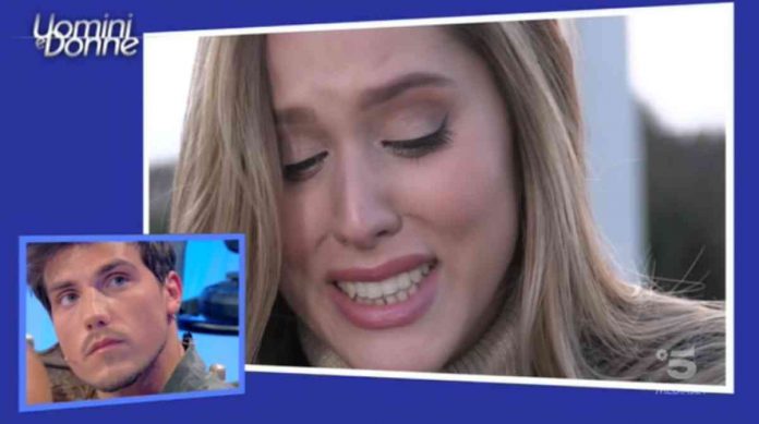 Uomini e donne oggi, Trono Classico: Daniele elimina Vanessa e attacca Pamela per un commento sui social | Video Witty tv Pamela corteggiatrice di Daniele Dal Moro a Uomini e donne - Trono Classico