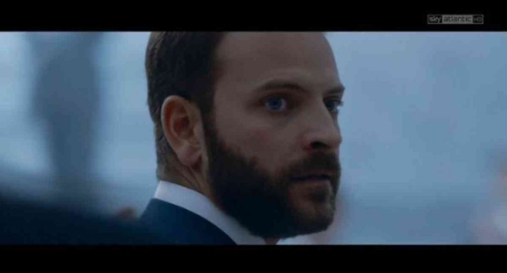 Alessandro Borghi è Massimo Ruggero nella serie tv Diavoli