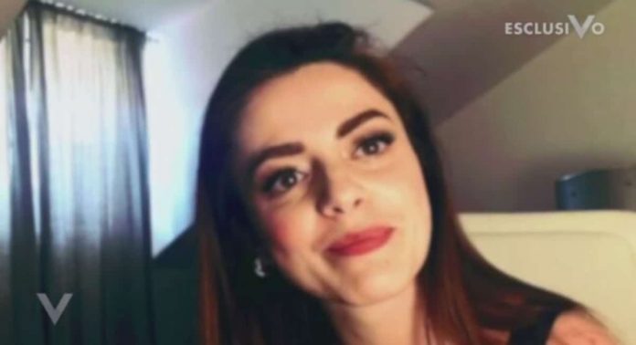 Annalisa a Verissimo-Le Storie: “Mi mancano gli abbracci di mia nonna” | Video Mediaset Annalisa a Verissimo