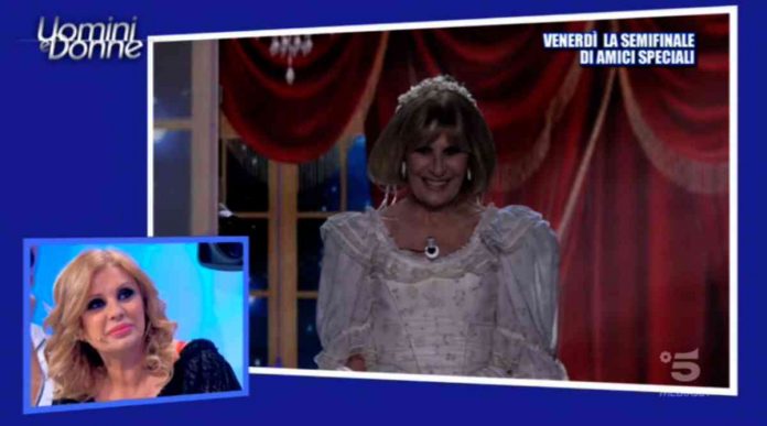 Uomini e donne, la puntata del 28 maggio 2020 in 3 minuti | Video Witty Tv Gemma principessa a Uomini e donne