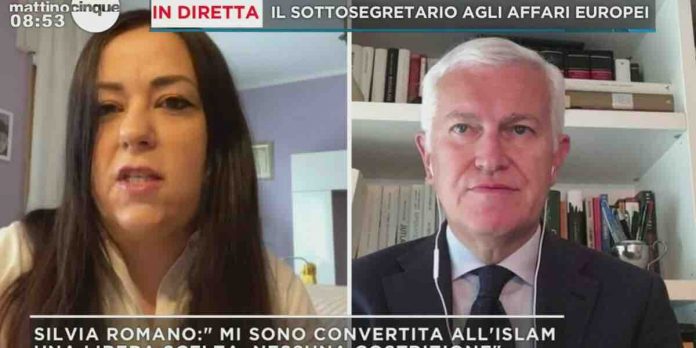 Mattino Cinque, Silvia Romano torna a casa non senza polemiche | Video Mediaset Mattino Cinque, Silvia Romano e le polemiche