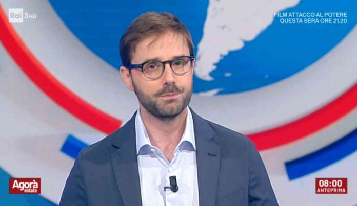 Agorà Estate, il debutto del nuovo conduttore Roberto Vicaretti | Video Roberto Vicaretti è il nuovo conduttore di Agorà Estate