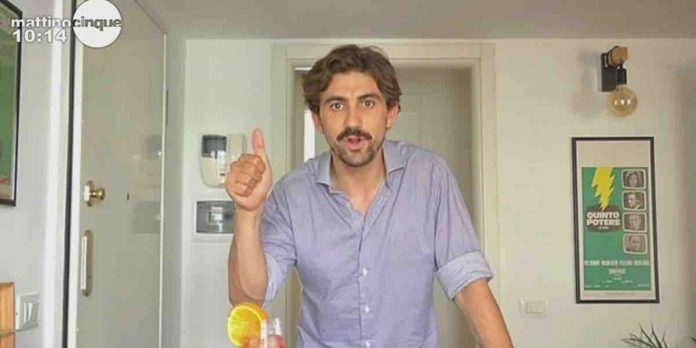 Mattino Cinque, Coronavirus e bonus vacanze: come funziona? | Video Mediaset Mattino Cinque: Coronavirus e bonus vacanze