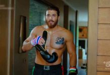 Daydreamer in onda anche in autunno? Mediaset annuncia: «La soap dei record tornerà» Can Divit con i guantoni da boxe in Daydreamer - Le ali del sogno