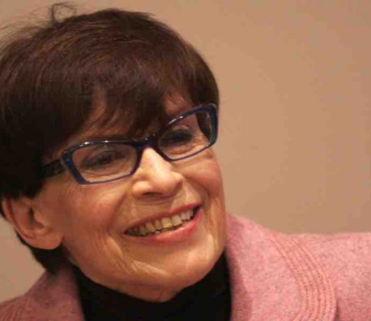 Addio a Franca Valeri: è morta a 100 anni l’irriverente “Signorina Snob” di cinema e tv Franca Valeri