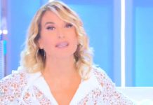 Domenica Live, ospiti 22 novembre 2020: Paolo Mengoli, Samantha De Grenet e Paola Caruso contro la madre biologica Domenica Live oggi