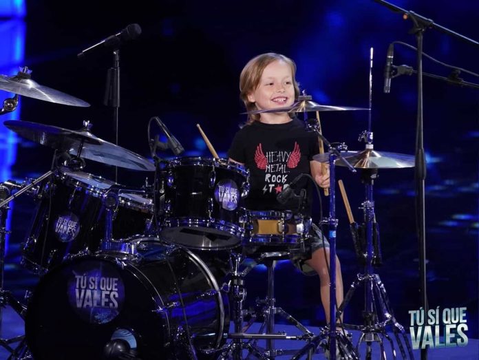 Tu si que vales 2020, il piccolo batterista Alessandro Massimo Baviera di 5 anni sorprende tutti | Video Witty Tv Alessandro batterista 5 anni