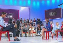 Davide e Beatrice complici a Uomini e Donne, ma Selene… | Video Witty Tv Davide e Beatrice a Uomini e Donne