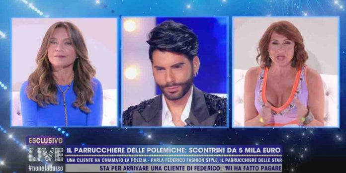 Federico Fashion Style vs le cinque sfere a Live – Non è la D’Urso: scontro con Antonella Mosetti | Video Mediaset Federico Fashion Style