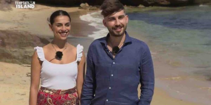 Temptation Island 2020, anticipazioni di mercoledì 30 settembre: falò straordinario per Gennaro e Anna e nuova coppia | Video Witty Tv Temptation Island 2020 anticipazioni