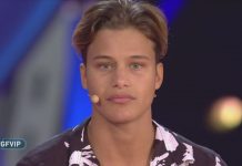 L’ingresso di Denis Dosio in studio al Grande Fratello Vip 2020 dopo la squalifica | Video Mediaset Dosio in studio