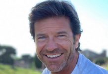 Intervista esclusiva a Paolo Conticini: “Ballando con le stelle? Il giudice più severo è mia moglie” Paolo Conticini