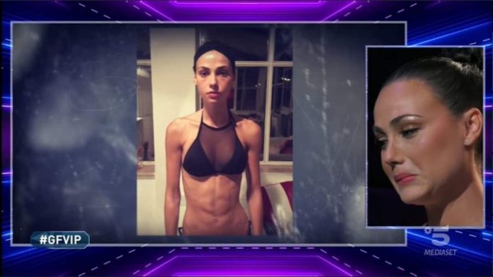 Grande Fratello Vip 2020: la storia di Adua del Vesco, stuprata a 12 anni e vittima dell’anoressia | Video Mediaset Rosalinda