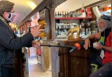 Tapiro d’Oro a Mauro Corona da Striscia la Notizia: “Non è la Berlinguer a non volermi” | Video Mediaset striscia la notizia