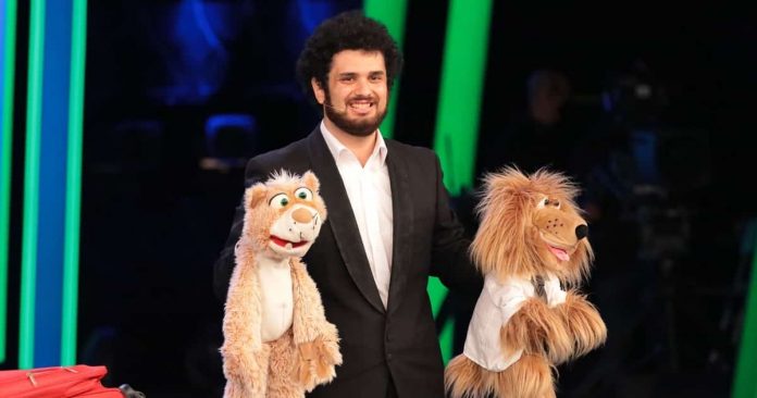 Tu si que vales 2020, Andrea Radicchi il ventriloquo: la bravura con Isidoro, Arturo e Foxy | Video Witty Tv Tu si que vales 2020