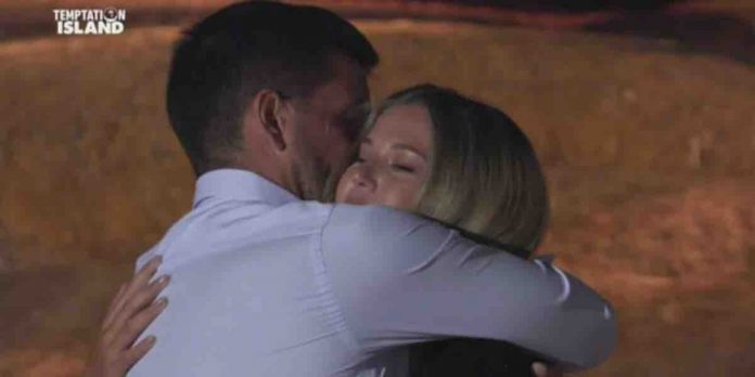 Falò di confronto Serena e Davide a Temptation Island 2020: sono usciti insieme oppure no? | Video Witty Tv falò di confronto Serena e Davide a Temptation Island 2020