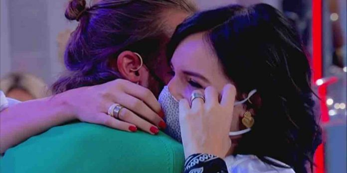 La scelta di Jessica a Uomini e Donne è Davide: “mi piace tanto” | Video Witty Tv Jessica sceglie Davide