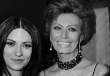 Mattino 5, la notte degli Oscar 2021: delusione per Laura Pausini e Pinocchio | Video Mediaset Laura Pausini io si