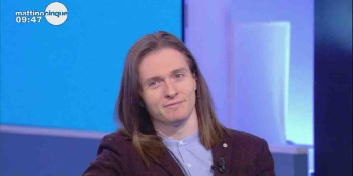 Raffaele Sollecito a Mattino 5: “mi hanno trattato come un mostro” | Video Mediaset Raffaele Sollecito