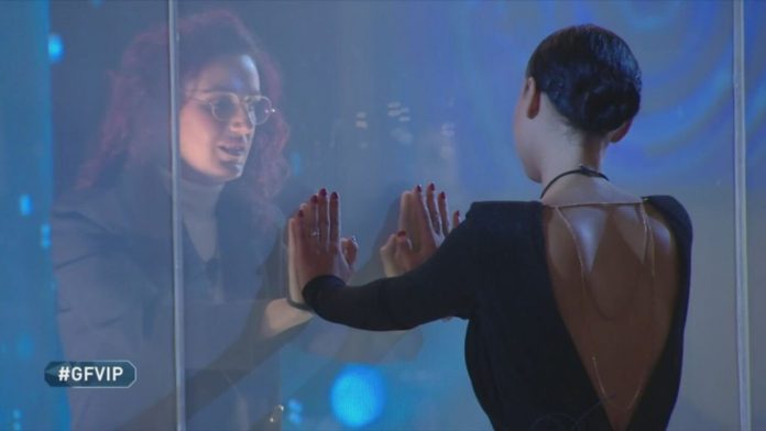 Adua del Vesco incontra la sorella al Grande Fratello Vip 2020 | Video Mediaset sorpresa adua