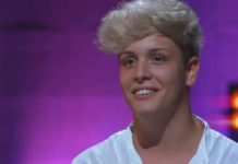 All Together Now: Luigi Ernani Frezza canta Moscow Mule, a rischio eliminazione? | Video Mediaset All Together Now Luigi