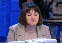 Maria De Filippi ad Amici 20: “Un imbecille non fece entrare Arisa” | Video Witty Tv Amici 20 Arisa