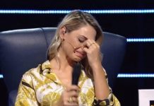 Anna Tatangelo si commuove e piange ad All Together Now | Video Mediaset Anna Tatangelo si commuove