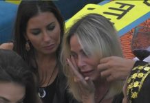 Stefania Orlando in lacrime al Grande Fratello Vip, Elisabetta Gregoraci la consola | Video Mediaset Elisabetta e Stefania