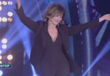 Alba Parietti a Verissimo: “Non ho mai portato mia mamma a Parigi” | Video Mediaset Alba Parietti a Verissimo