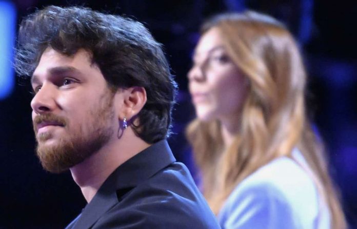 Andrea Cerioli a Verissimo si commuove insieme a Silvia Toffanin ricordando la madre | Video Mediaset Andrea Cerioli e Arianna Cirrincione a Verissimo