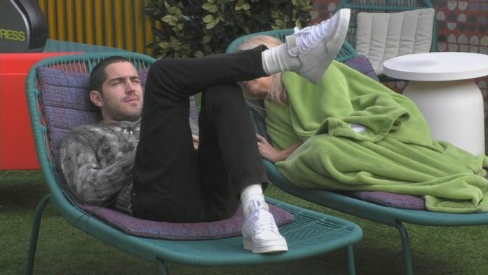 Tommaso Zorzi e Maria Teresa Ruta a confronto al Grande Fratello Vip: “Tu succhi attenzione ed energia” | Video Mediaset Zorzi e Maria Teresa Ruta