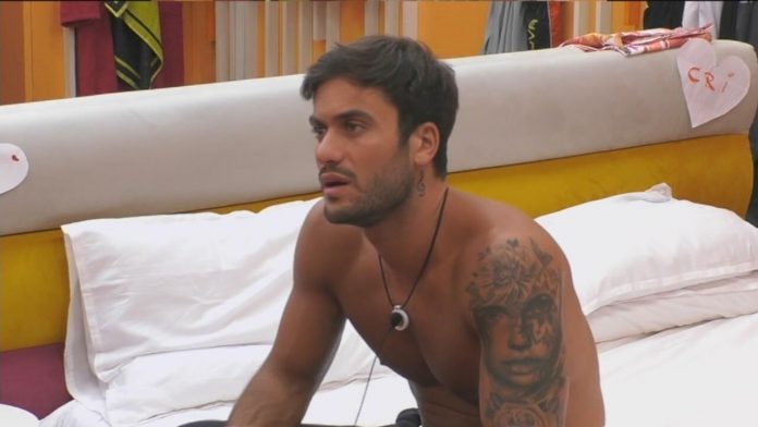 Pierpaolo Pretelli chiude con Elisabetta Gregoraci al Grande Fratello Vip: “Stoppiamo, basta così…” | Video Mediaset Pierpaolo Pretelli