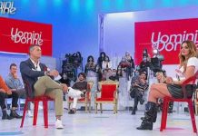 Uomini e donne oggi, anticipazioni e diretta streaming della puntata di giovedì 4 febbraio 2021 Roberta e Riccardo a Uomini e Donne