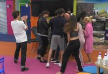 Lo scherzo hot di Dayane e Rosalinda a Paolo Brosio al Grande Fratello Vip 2020 | Video Mediaset scherzo brosio